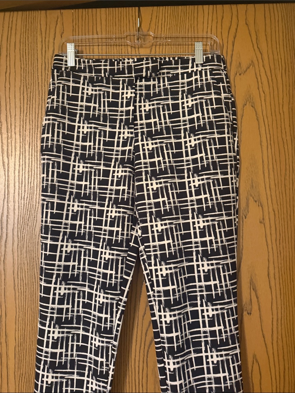 Forever 21 Navy and White Cropped Patterned Pants